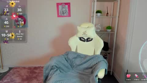 Snapshot of rockett_bunny chatting on 09.09.25 Rockett online show from 09.09.25