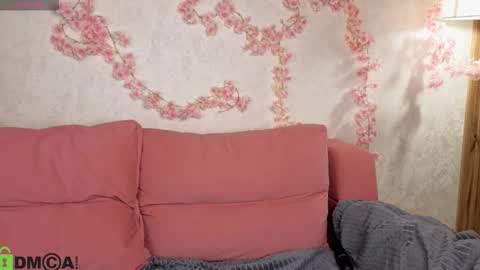 Snapshot of rockett_bunny chatting on 12.02.25 Rockett online show from 12.02.25