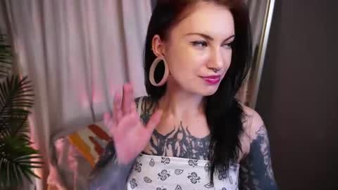 Snapshot of rocknsexx chatting on 06.14.26 Roxy online show from 06.14.26