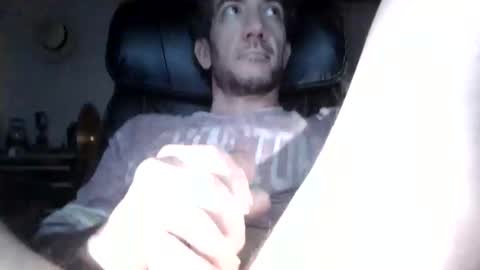 Snapshot of roddog81s chatting on 11.05.25 roddog81s online show from 11.05.25