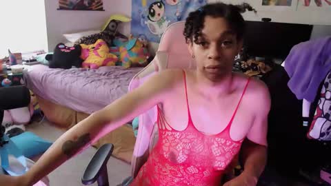Snapshot of roelliitheecchi chatting on 05.19.26 Roellii Pinky online show from 05.19.26