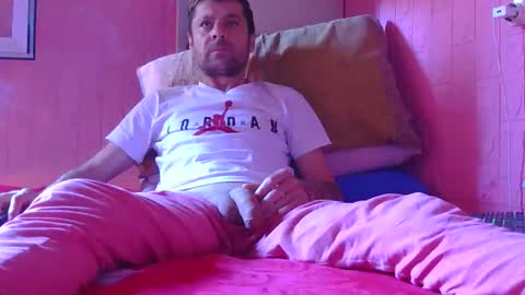 Banderas online show from 04.09.26