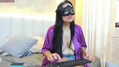 Snapshot of rogueangel_1 chatting on 07.28.26 Angel online show from 07.28.26