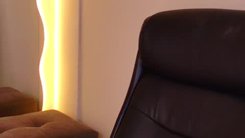 Snapshot of rohanalan_ chatting on 12.28.24 Sof online show from 12.28.24