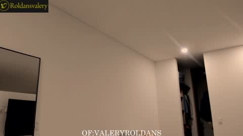 Valery Roldans online show from 01.12.25
