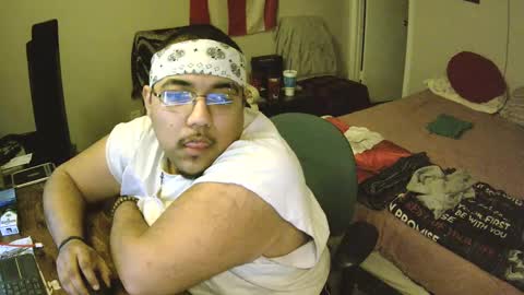 cloudy bottom online show from 03.10.25
