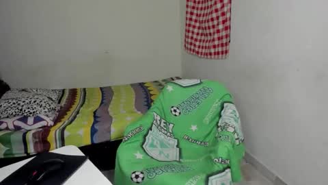 rolling_05 online show from 03.19.26