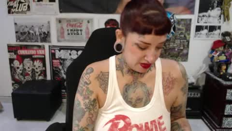 Snapshot of rollyderolandia666 chatting on 05.04.26 Rolly online show from 05.04.26