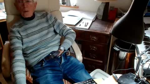 Snapshot of rolydawe chatting on 10.16.25 rolydawe online show from 10.16.25