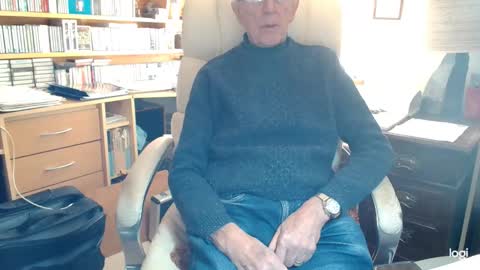 Snapshot of rolydawe chatting on 11.21.25 rolydawe online show from 11.21.25