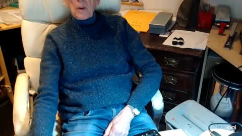 Snapshot of rolydawe chatting on 03.26.26 rolydawe online show from 03.26.26