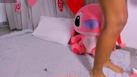 Snapshot of rolyloren chatting on 03.01.25 Marcela online show from 03.01.25