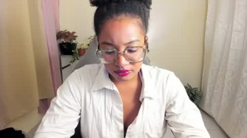 Is A Belle online show from 07.04.26