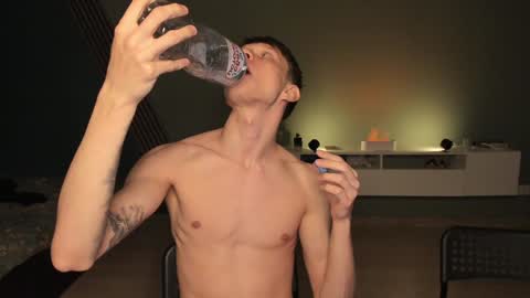 Snapshot of romeo_mercy chatting on 12.12.24 Romeo online show from 12.12.24