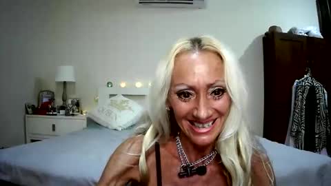 Snapshot of romeodiamond chatting on 06.13.26 romeodiamond online show from 06.13.26