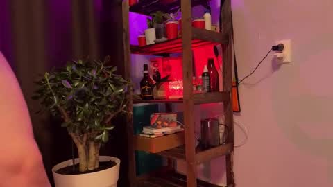 Snapshot of romeokatereborn chatting on 10.28.25 Romeo and Kate online show from 10.28.25