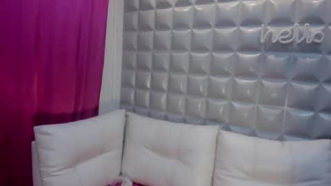 Snapshot of ronaldthompson__ chatting on 03.01.26 Ronald Thompson online show from 03.01.26