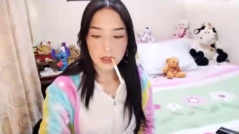 Snapshot of ronny_m_12 chatting on 12.17.24 andrea online show from 12.17.24