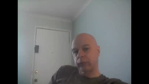 Snapshot of rooboy55 chatting on 04.19.26 rooboy55 online show from 04.19.26