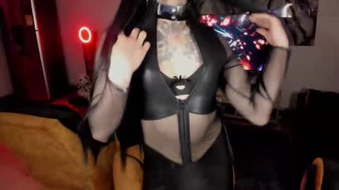 herreraisa offical online show from 03.21.26