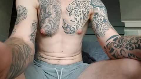 Snapshot of rore85 chatting on 07.19.26 rore85 online show from 07.19.26