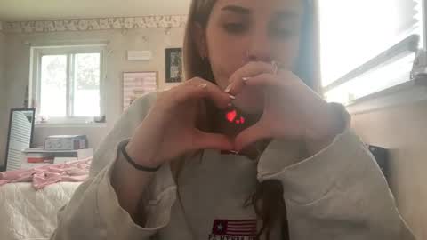 Snapshot of ros3210 chatting on 09.22.25 Rose online show from 09.22.25