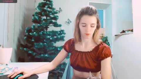 Snapshot of rosa843850 chatting on 12.15.24 rosa843850 online show from 12.15.24