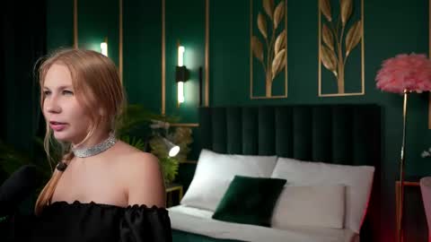 Delicate flower Rose online show from 12.02.25