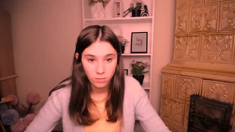 Snapshot of rosalais_ chatting on 05.01.26 Rose online show from 05.01.26