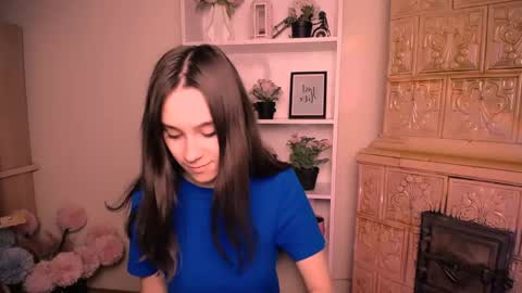 Snapshot of rosalais_ chatting on 05.09.26 Rose online show from 05.09.26