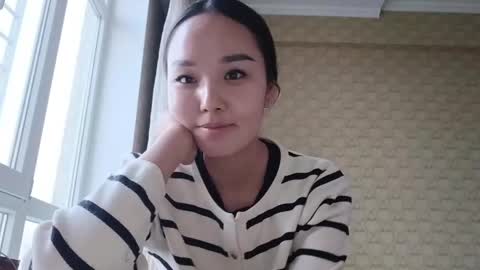 Snapshot of rosaliamariska chatting on 12.19.25 Jasmin online show from 12.19.25