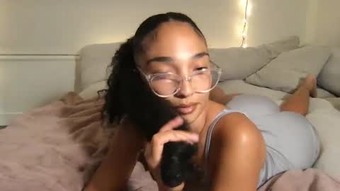 Snapshot of rosalinatoosexy chatting on 10.12.25 Rosalina online show from 10.12.25