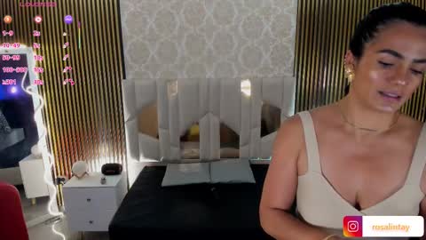 Snapshot of rosalind_tay chatting on 09.29.25 ROSALIN online show from 09.29.25