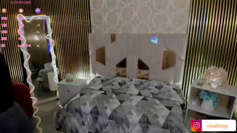 Snapshot of rosalind_tay chatting on 10.09.25 ROSALIN online show from 10.09.25