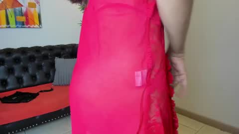 Snapshot of rosalinda_cortez chatting on 06.30.26 Rosalinda online show from 06.30.26