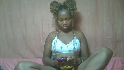 Snapshot of rose9794 chatting on 06.24.26 Rose9794 online show from 06.24.26