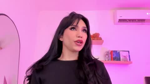 Snapshot of rose__saenz chatting on 12.28.24 Rose Saenz online show from 12.28.24