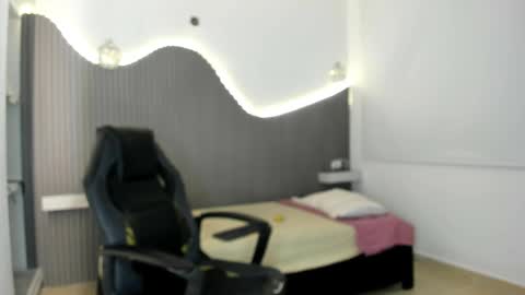 Snapshot of rose_bluet chatting on 05.15.26 Rose online show from 05.15.26