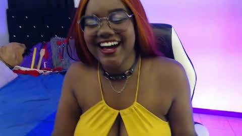Snapshot of rosebeckers7 chatting on 09.26.25 Your girl Rose  6k of followers online show from 09.26.25