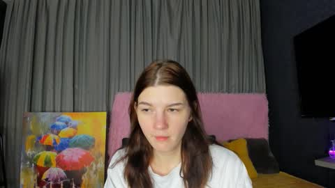 Snapshot of roseblanche2k chatting on 11.26.25 Florin online show from 11.26.25