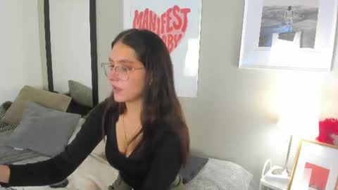Snapshot of rosebliss chatting on 07.10.26 rose online show from 07.10.26