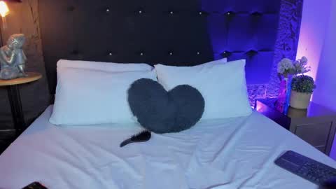 Rose  online show from 04.24.26