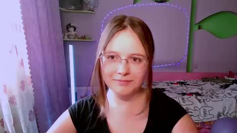 Snapshot of roseelynn chatting on 07.12.26 roseelynn online show from 07.12.26