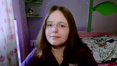Snapshot of roseelynn chatting on 07.13.26 roseelynn online show from 07.13.26
