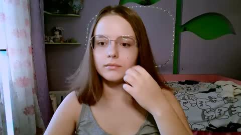 Snapshot of roseelynn chatting on 07.19.26 roseelynn online show from 07.19.26