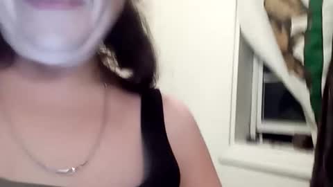 roseiswett online show from 02.23.26