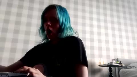Snapshot of rosellawyles chatting on 07.20.26 Helen online show from 07.20.26