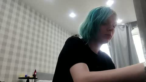 Snapshot of rosellawyles chatting on 07.27.26 Helen online show from 07.27.26