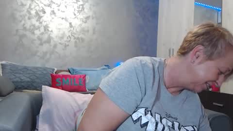 Snapshot of roses_and_lillies chatting on 02.24.26 Lovepinklilly online show from 02.24.26