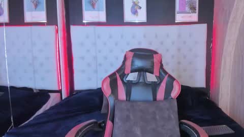 rosi_cooper online show from 01.05.26